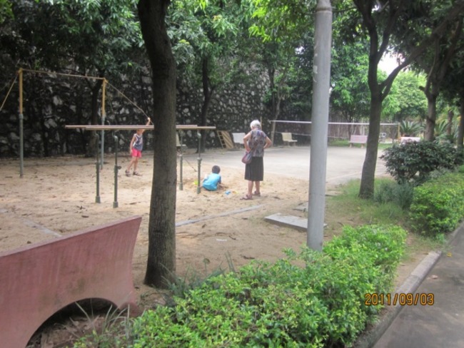 广州白天鹅公安宿舍二手房房源图片