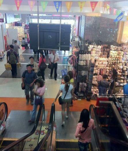 北京路批发铺,饰品一条街,地铁直通负一层,现成