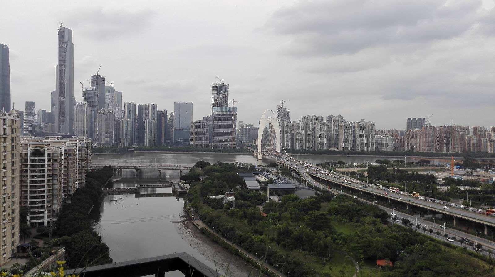 合生紫龙府 广州中轴豪宅标杆 一线江景 地理位