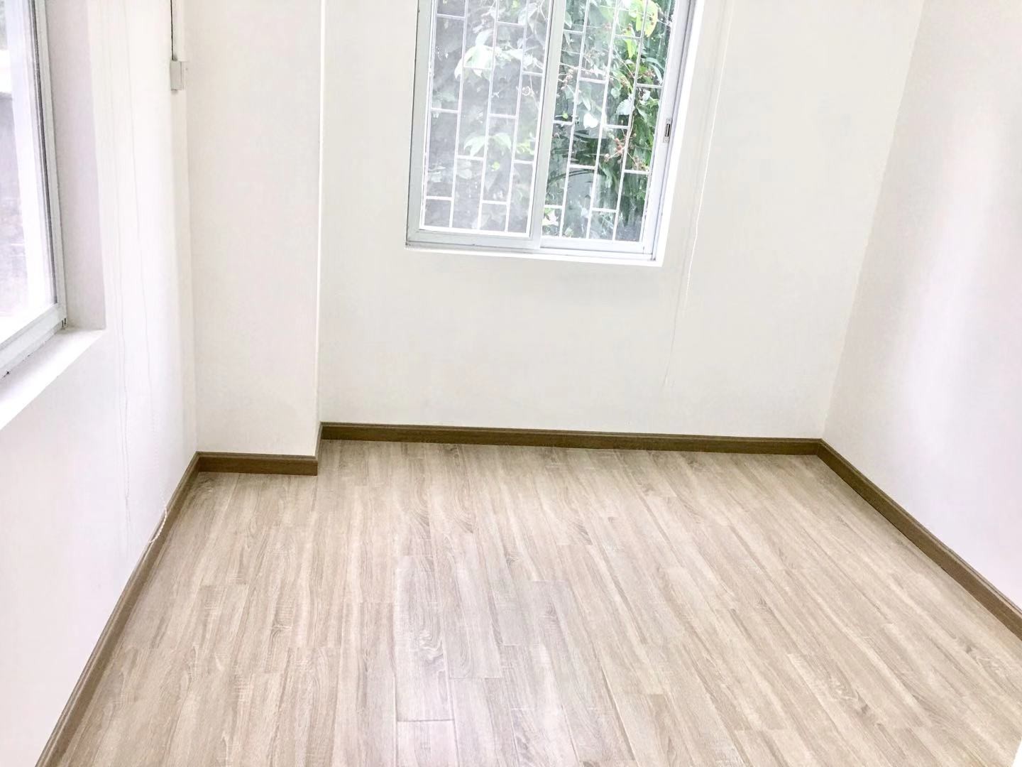 广州白天鹅公安宿舍二手房房源图片