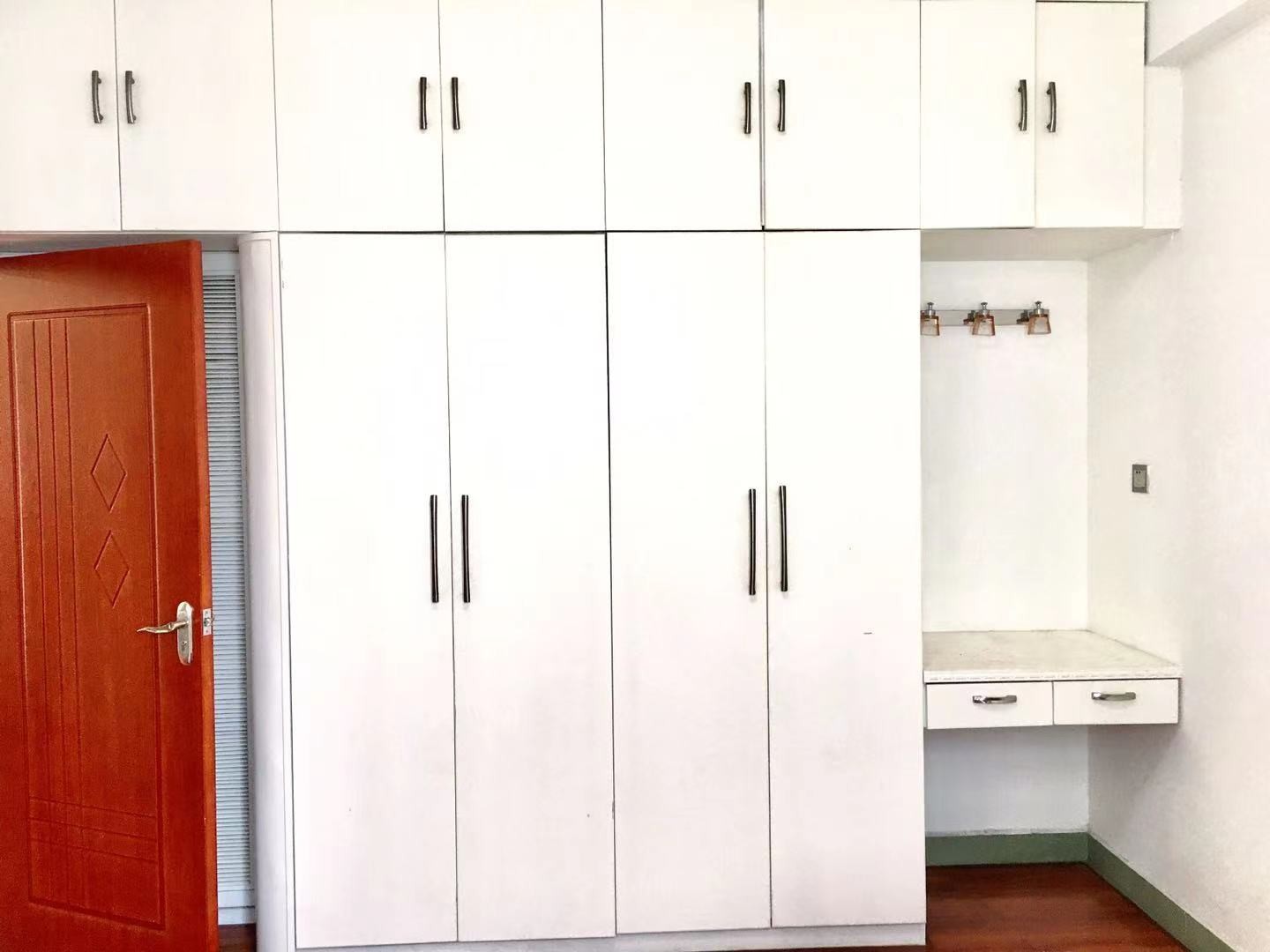 广州白天鹅公安宿舍二手房房源图片