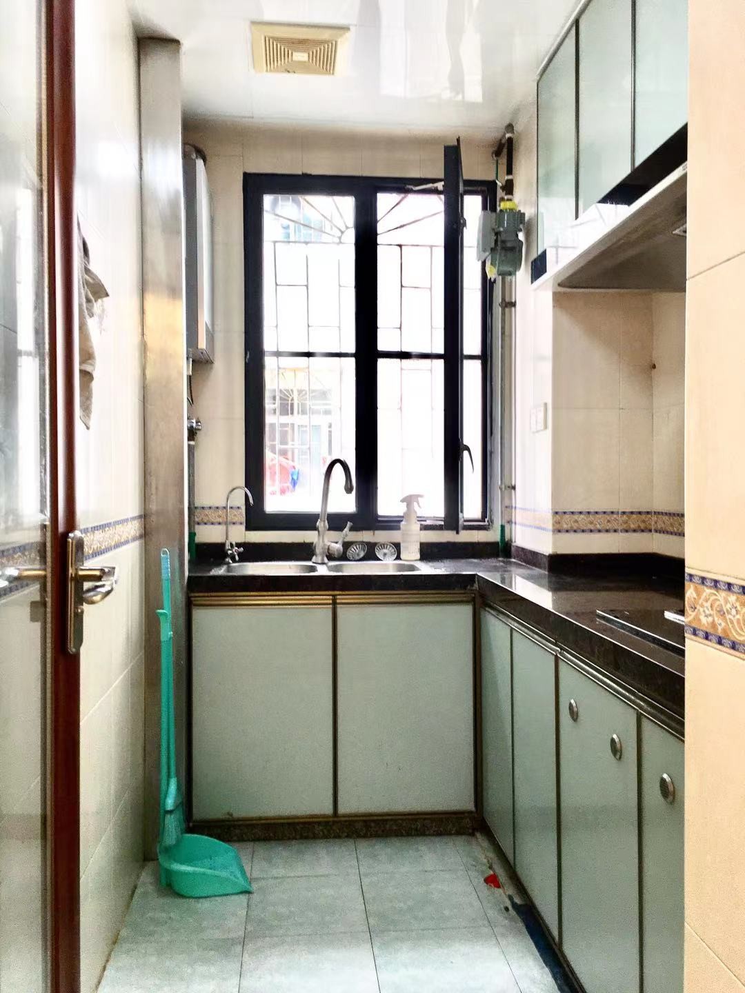 广州白天鹅公安宿舍二手房房源图片