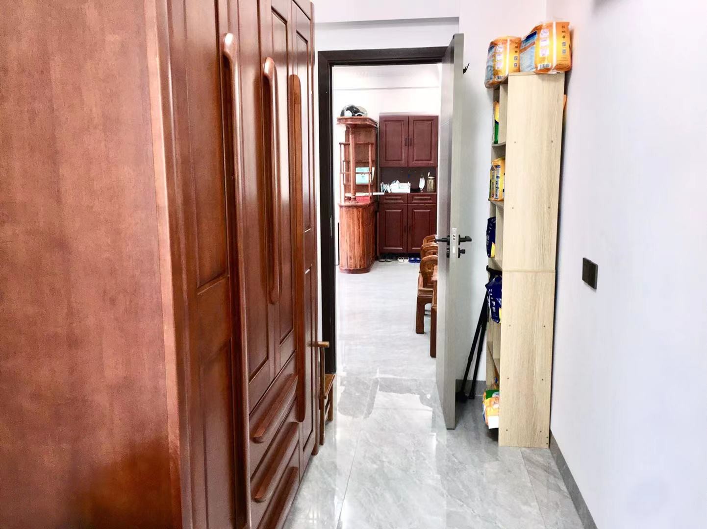 广州白天鹅公安宿舍二手房房源图片