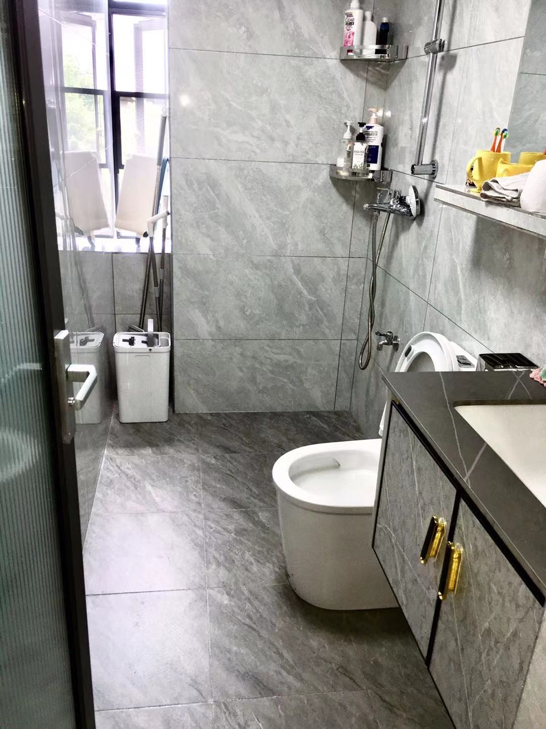 广州白天鹅公安宿舍二手房房源图片