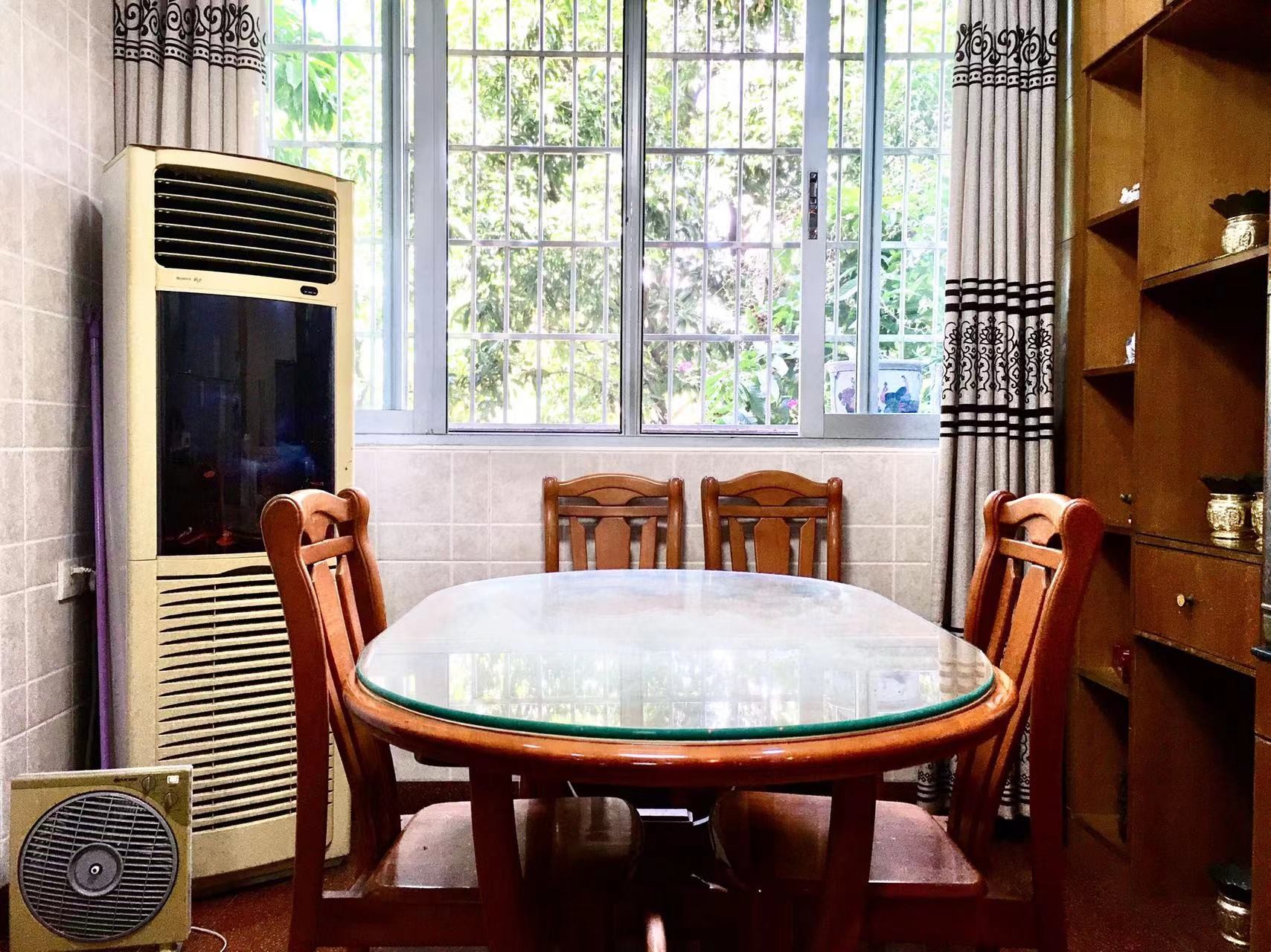 广州白天鹅公安宿舍二手房房源图片