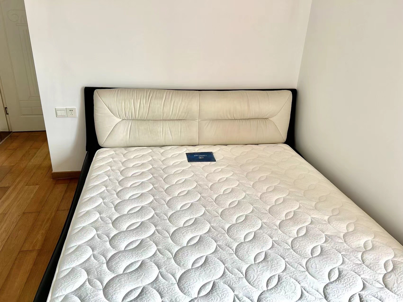 广州广州白天鹅花园二手房房源图片