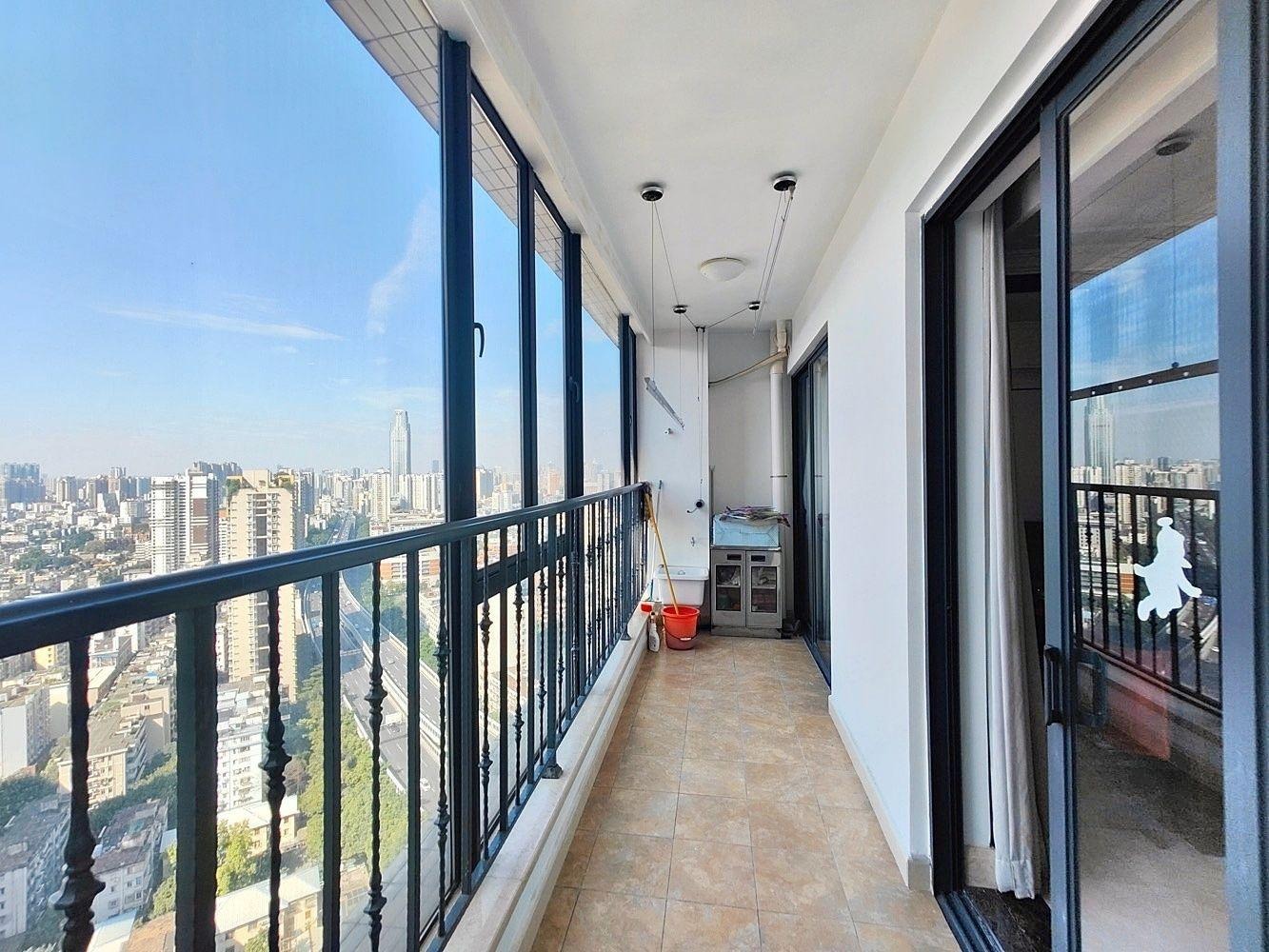 广州东山领汇广场二手房房源图片