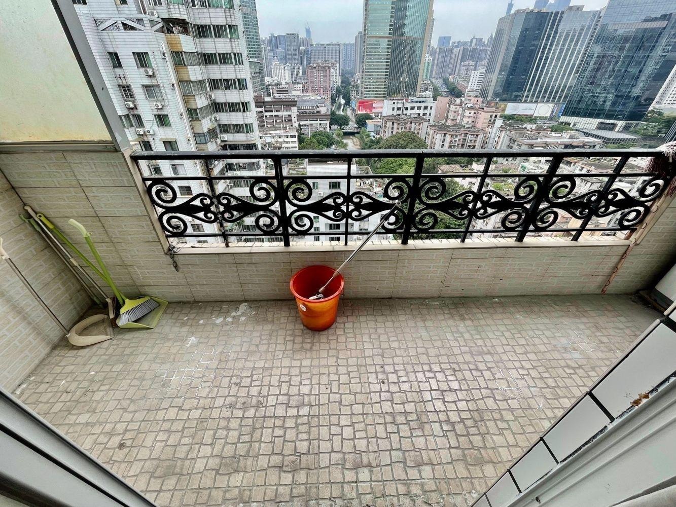 广州倚龙华轩贤人阁二手房房源图片