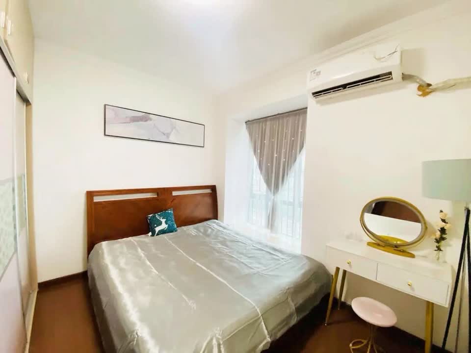 广州金碧翡翠华庭二手房房源图片