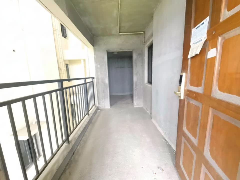 广州世茂望樾二手房房源图片