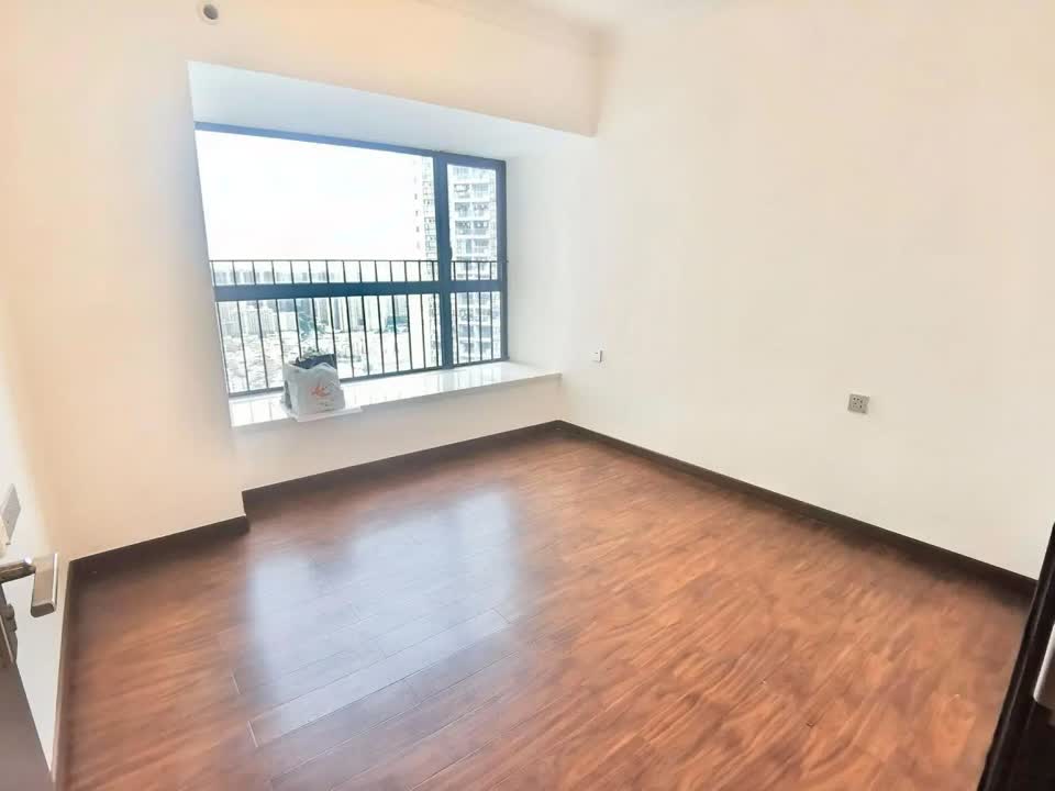 广州新福港鼎峰二手房房源图片