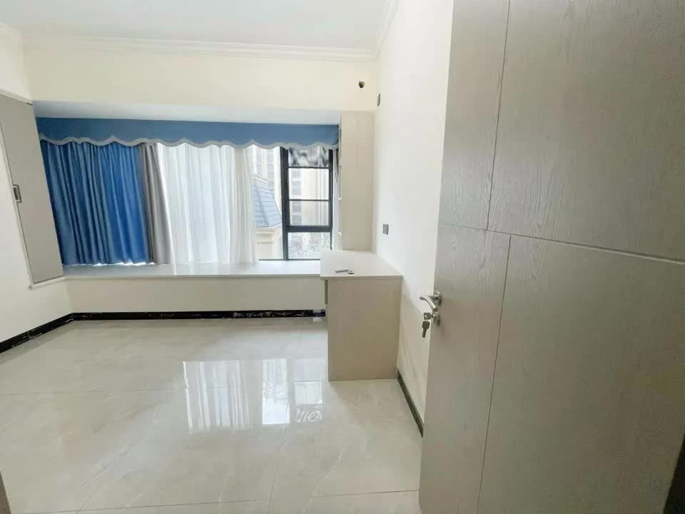 广州佛山藏珑华府二手房房源图片