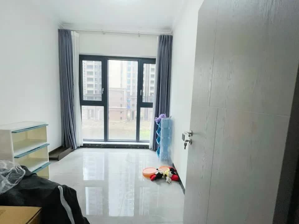 广州佛山藏珑华府二手房房源图片