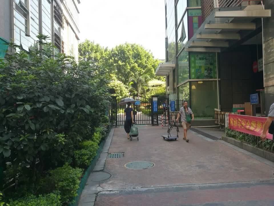 广州金碧翡翠华庭二手房房源图片