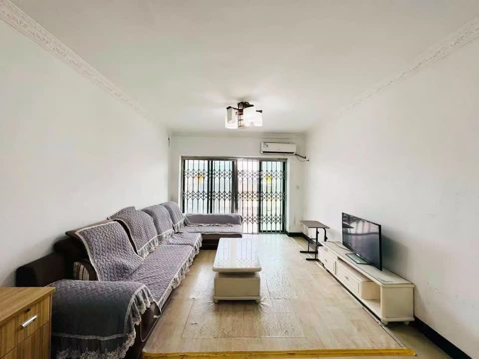 广州金碧翡翠华庭二手房房源图片