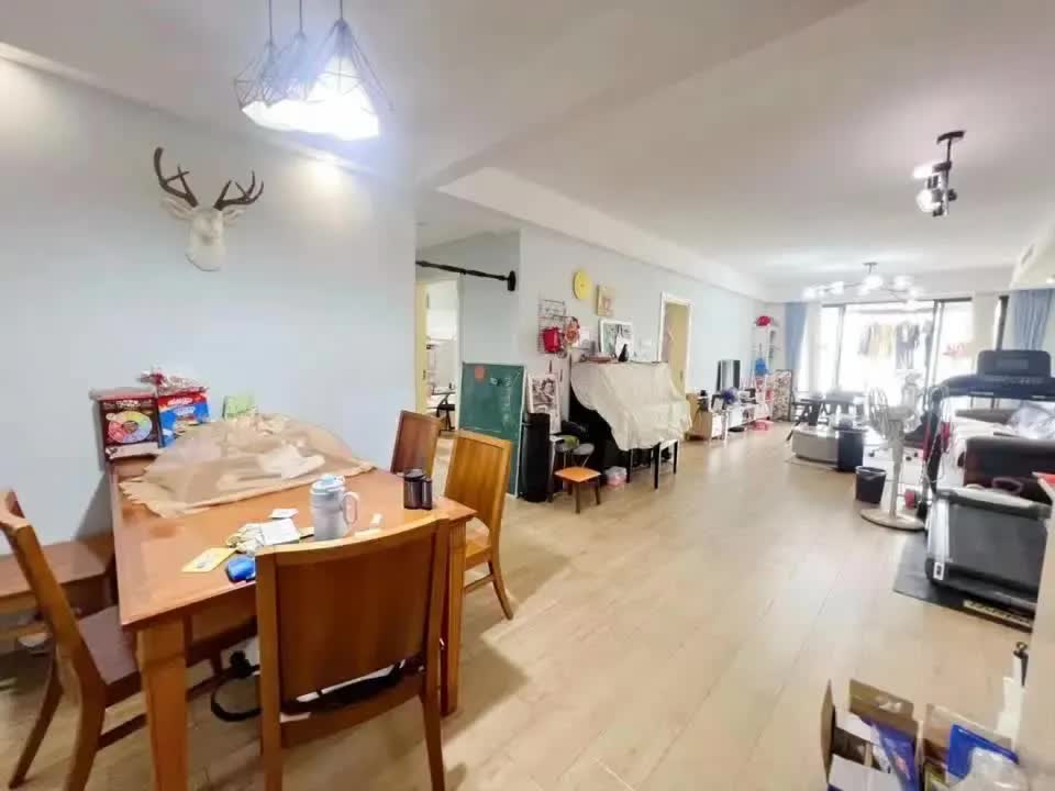 广州伊顿18二手房房源图片