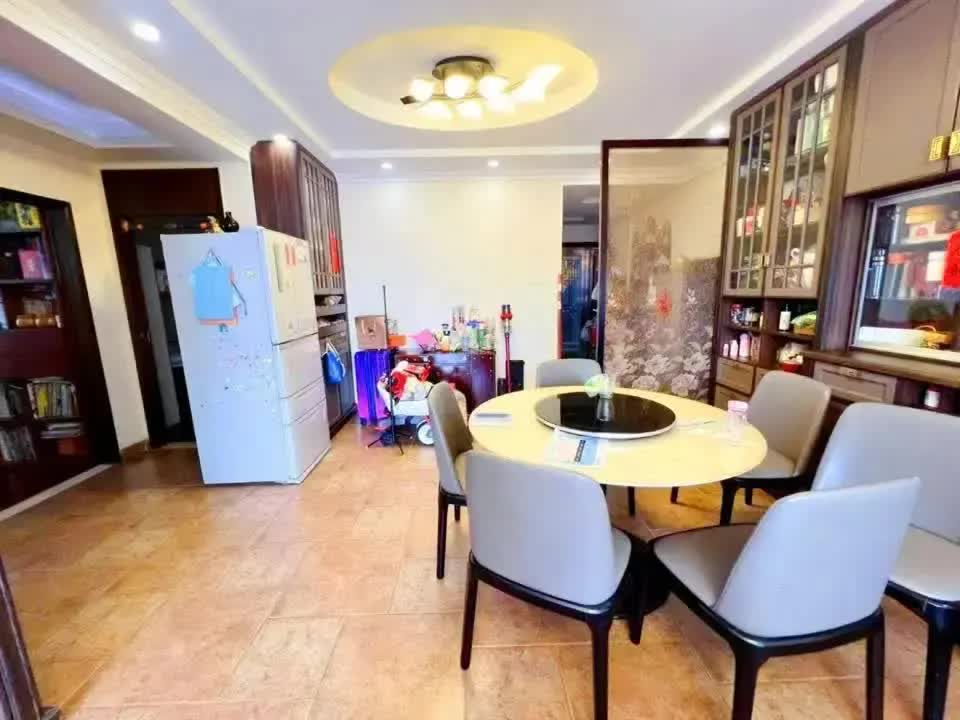 广州伊顿18二手房房源图片