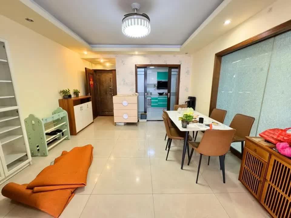 广州伊顿18二手房房源图片