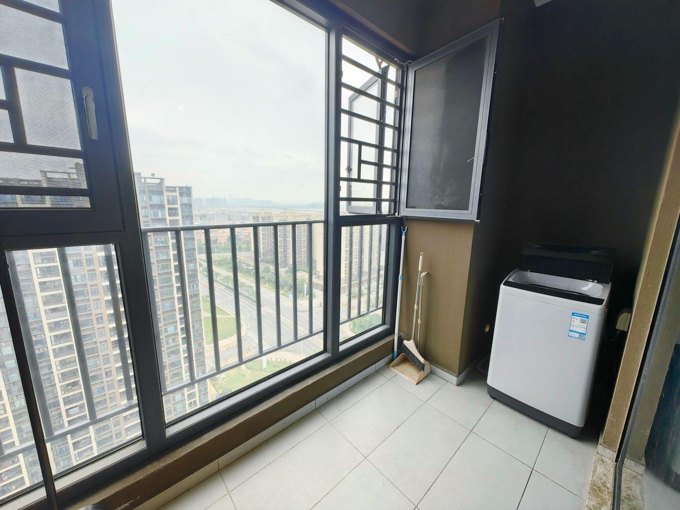 广州卓越万科朗润园二手房房源图片