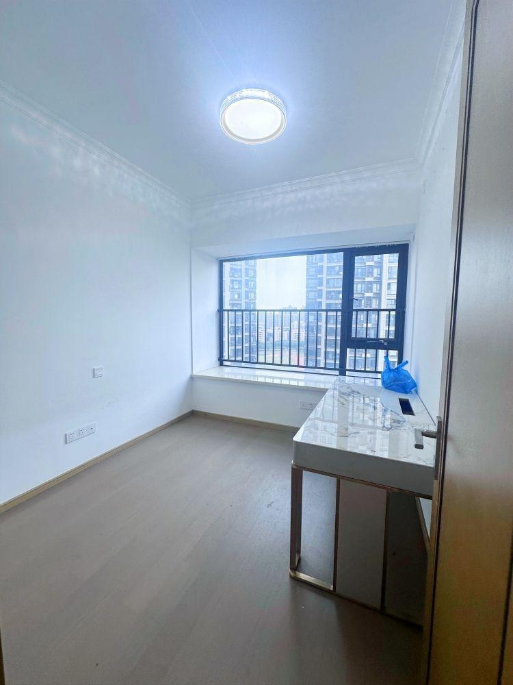 广州金科龙悦江山二手房房源图片