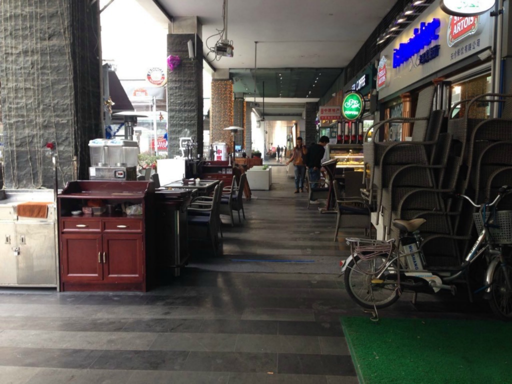 广州珠江新城兴盛路大型商业步行街铺王(汇峰)图片