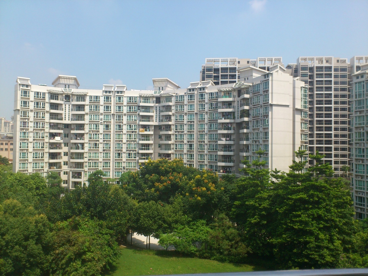 自在城市花园 三房带主套 园景单位 小区楼巴直达天