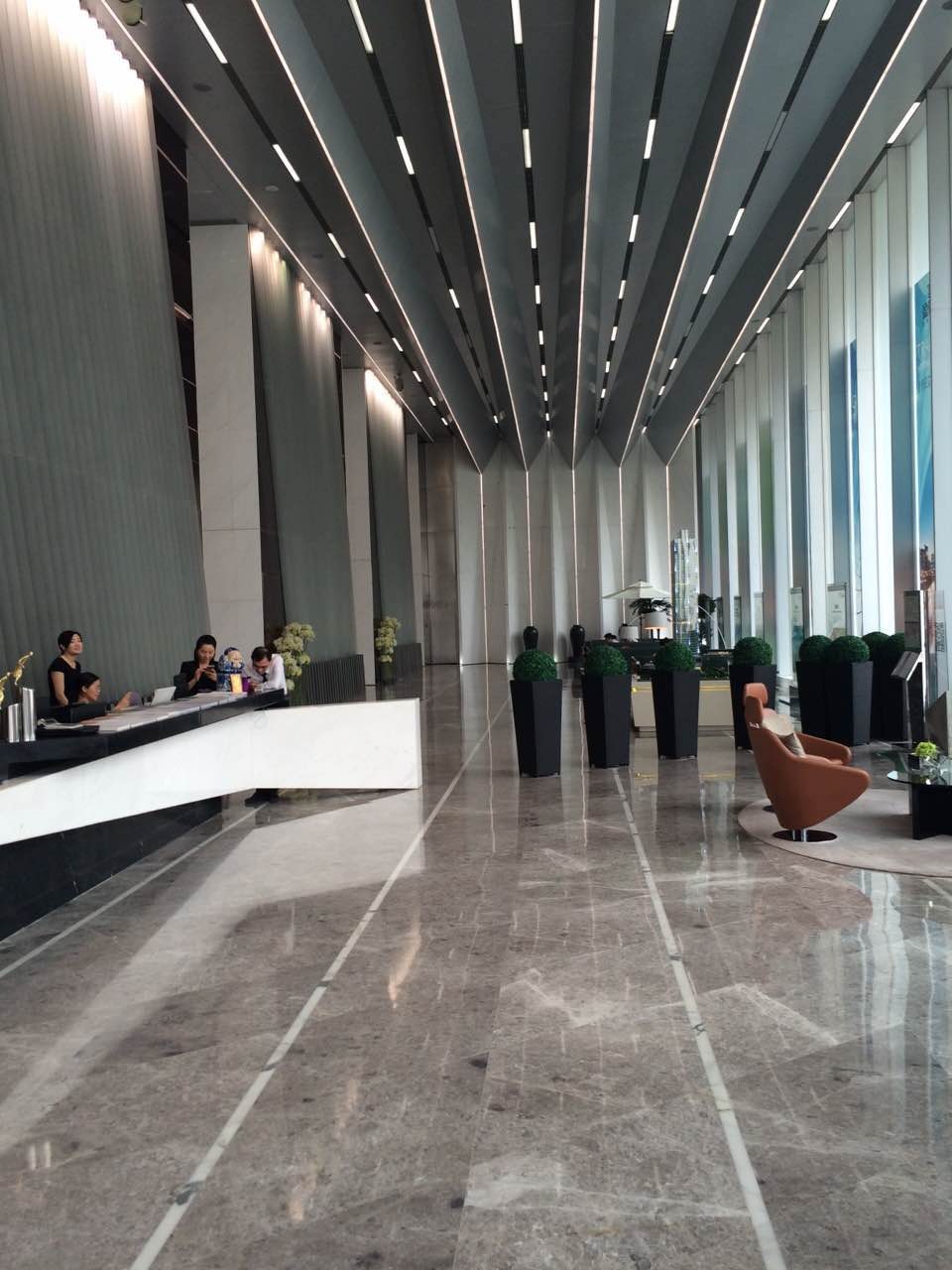 广州大道中 富力新天地中心 正南向 精装带家私 特价88元