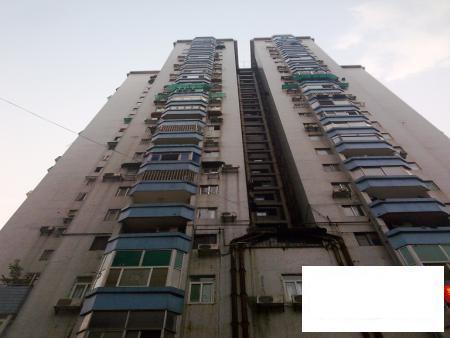 五羊邨地铁上盖 市中心位置 对面就是珠江新城 电梯